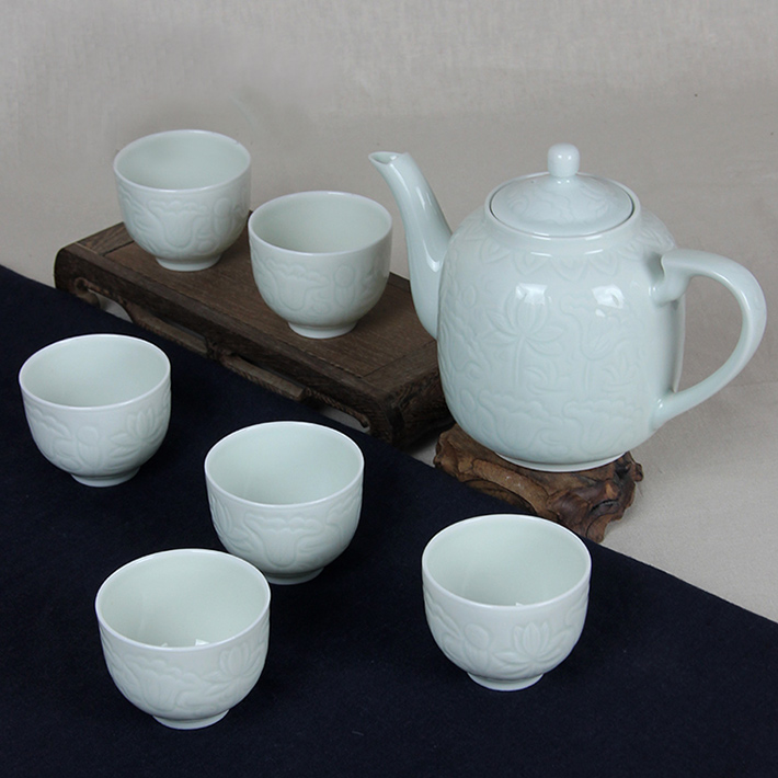 7头雕镂绿茶具
