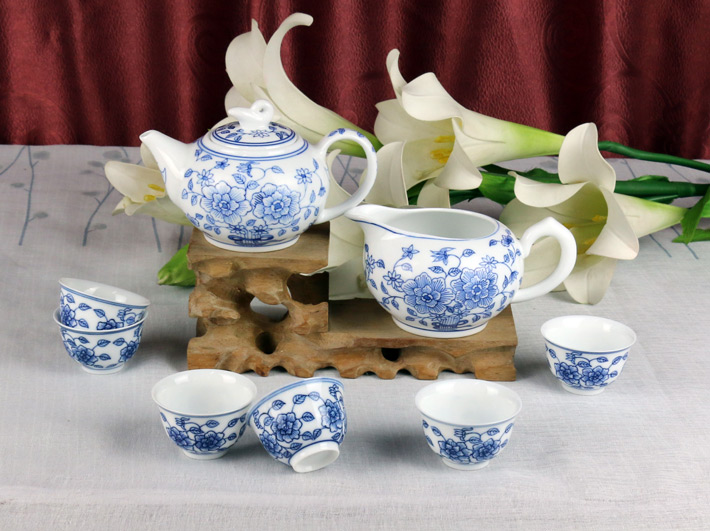 8头手绘青花功夫茶具天姿国色